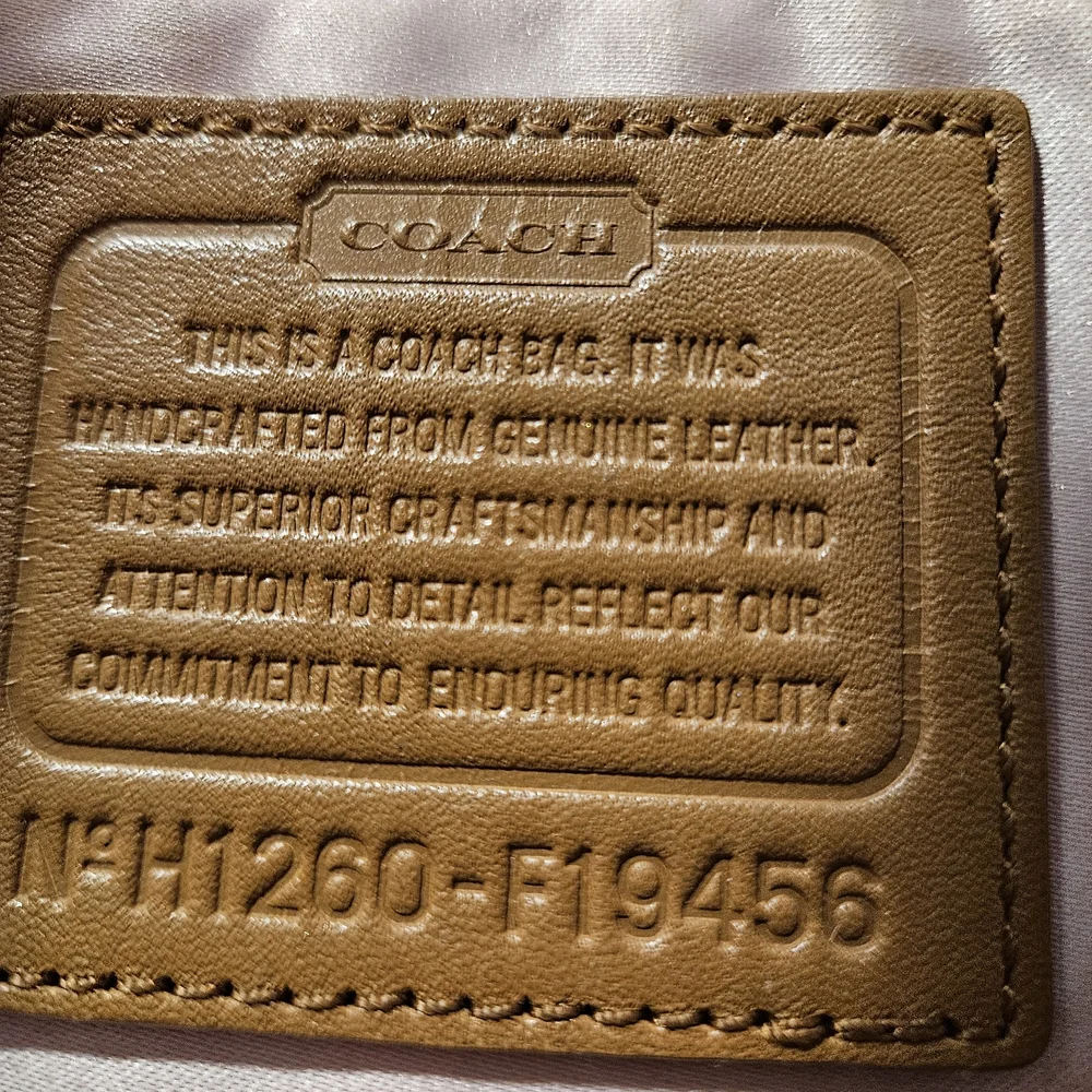 Coach Leather Cream Zipper Tote Bag - Picture 10 of 11